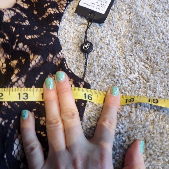 NWT Adrianna Papell black lace dress 4 - Picture 9 of 12